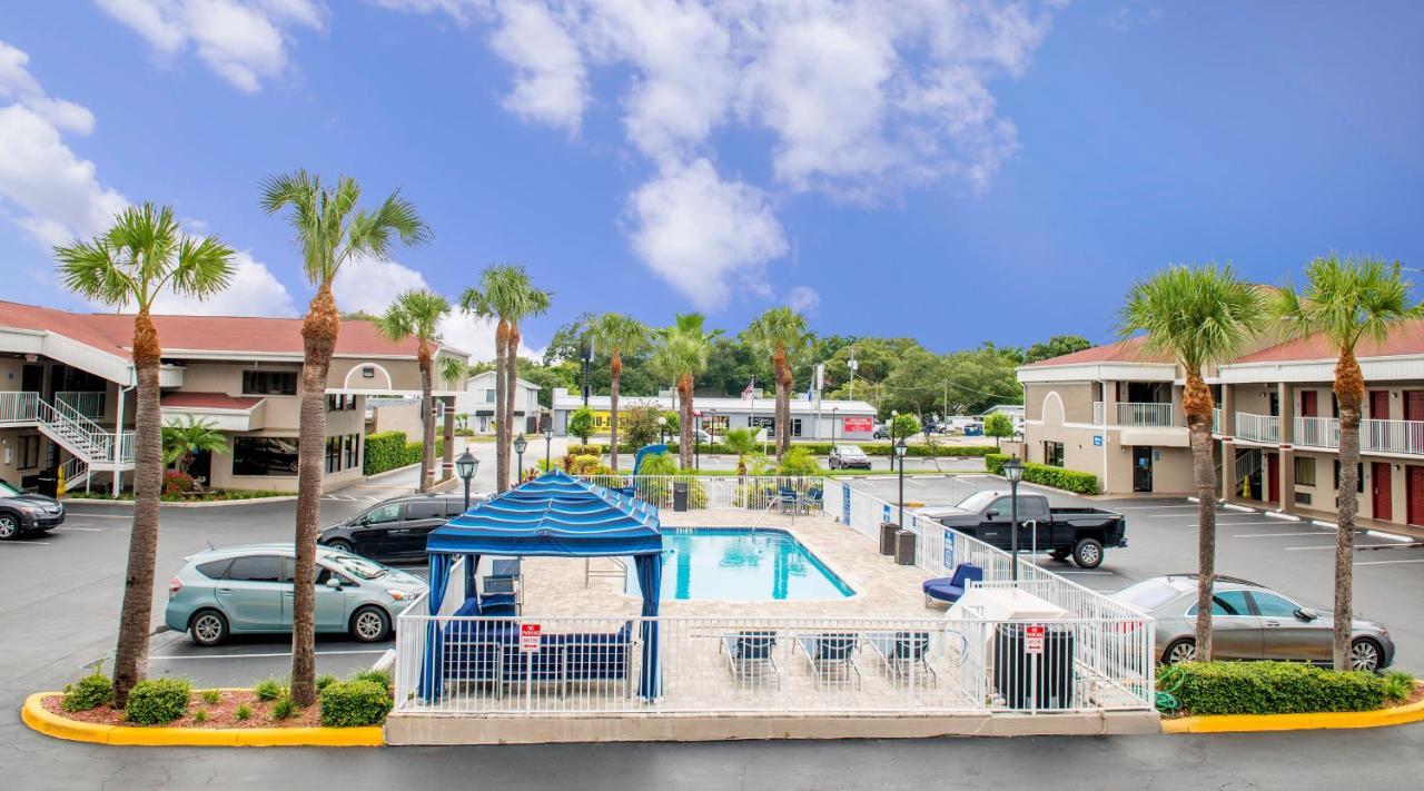 South Tampa&suites Hotel